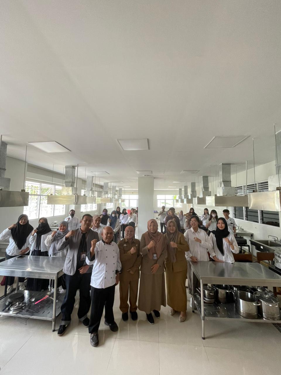 Program Pelatihan Memasak (Cooking Class)